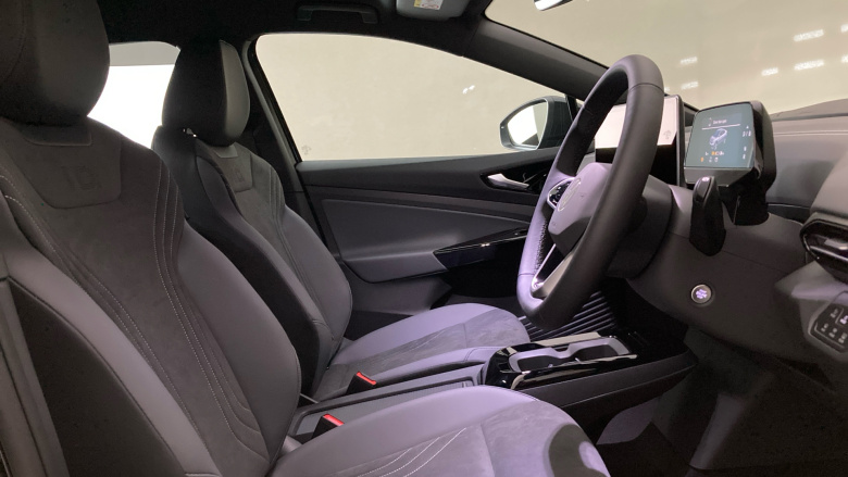 Volkswagen ID.5 210kW Essential Pro 77kWh 5dr Auto Electric Coupe